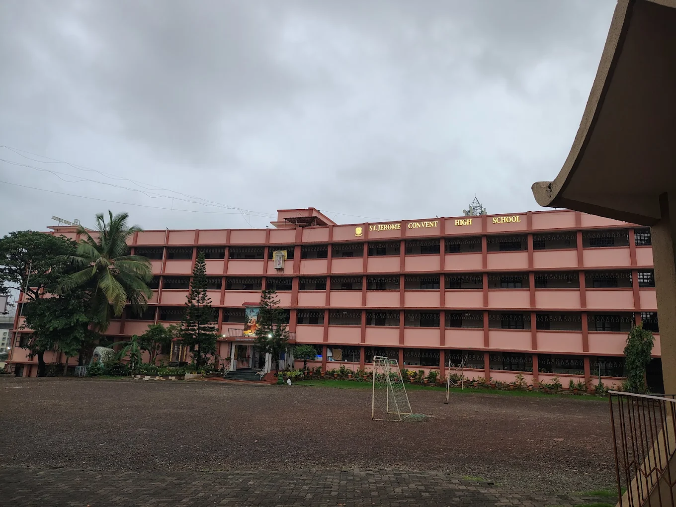 ST. JEROME CONVENT HIGH SCHOOL